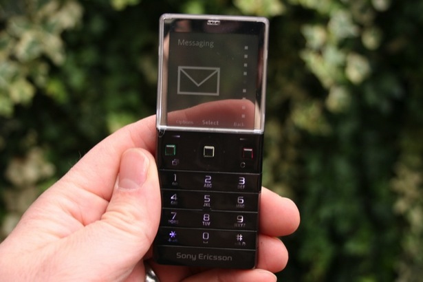 Datei:Sony Ericsson Xperia X5.jpg